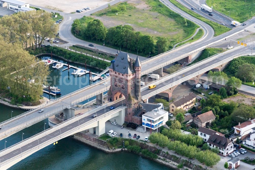 Aerial photograph Worms - River - bridge construction Nibelungenbridge for the B47 crossing the Rhine in Worms in the state Rhineland-Palatinate, Germany