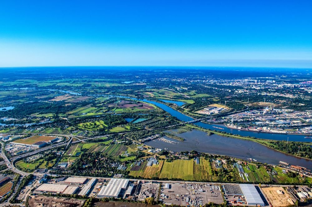 Aerial photograph Hamburg - River Delta and estuary of Norofelbe and Dove-Elbe at the highway bridge A1 Moorfleet in the district Rothenburgsort in Hamburg, Germany