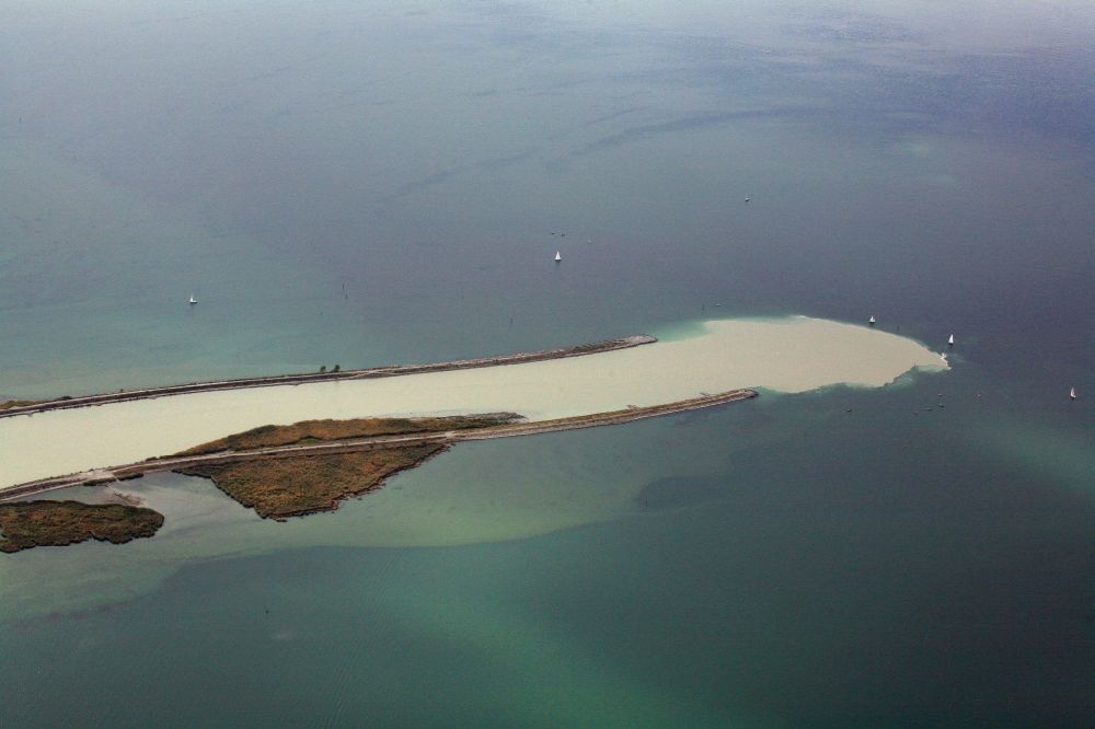 Aerial photograph Fußach - Canal and river mouth of the river Rhine into Lake Constance at Fussach and Hard in Vorarlberg, Austria