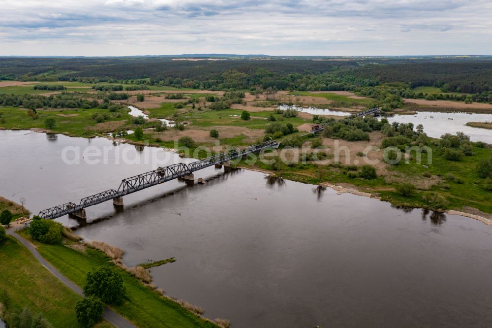 Aerial image Siekierki - River - bridge construction Europabruecke about the Oder in Siekierki in Woiwodschaft Westpommern, Poland