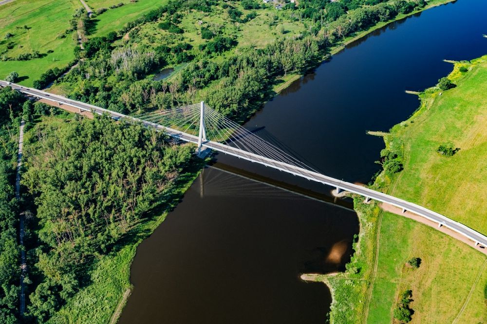 Aerial image Schönebeck (Elbe) - River bridge Schoenebecker Elbauenbruecke in Schoenebeck (Elbe) in the state Saxony-Anhalt, Germany