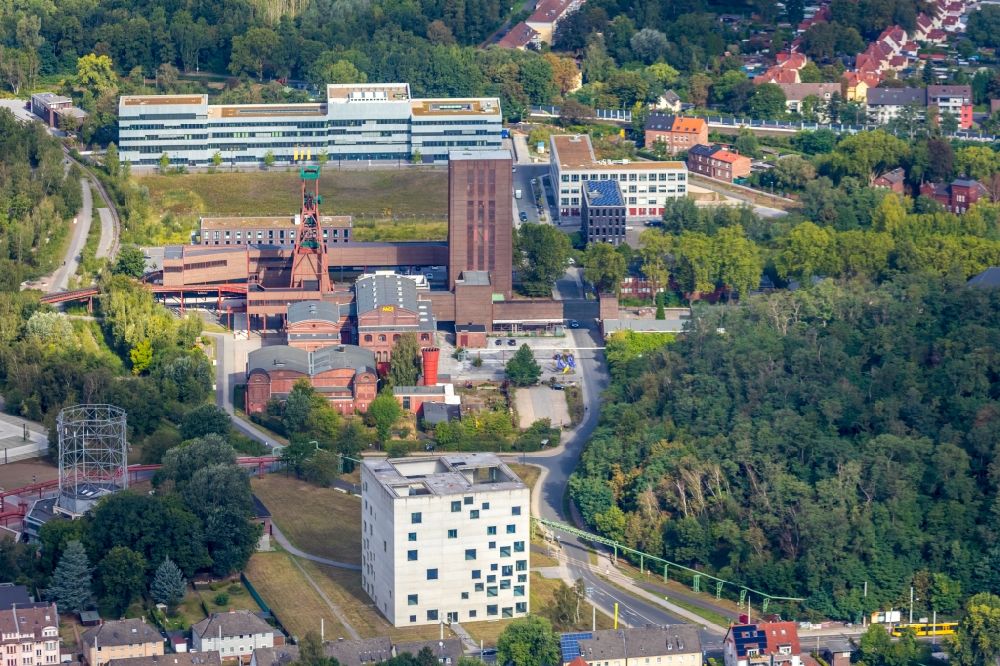 Essen from above - University- area of Folkwang Universitaet of Kuenste on Gelsenkirchener Strasse in Essen in the state North Rhine-Westphalia, Germany