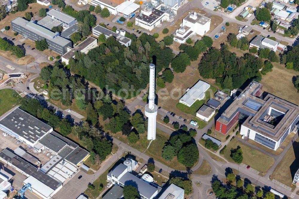 Aerial photograph Eggenstein-Leopoldshafen - Research building and office complex of Karlsruhe Institut fuer Technologie Campus Nord with Institut fuer Nanotechnologie and IAM-WBM at the Leopoldshafener Allee in Eggenstein-Leopoldshafen in the state Baden-Wurttemberg, Germany