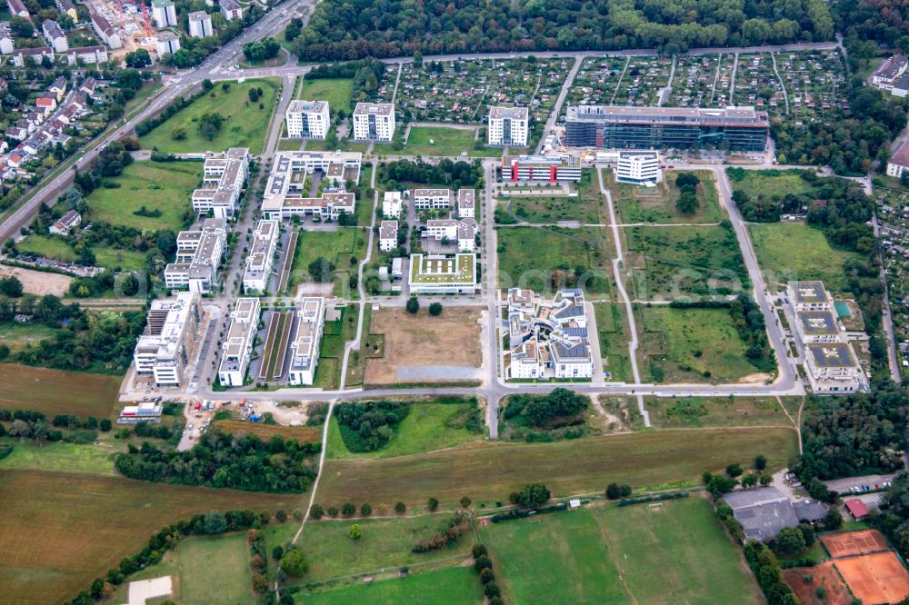 Aerial photograph Karlsruhe - Research building and office complex of the Technologiepark Karlsruhe on street Wilhelm-Schickard-Strasse in Karlsruhe in the state Baden-Wuerttemberg, Germany