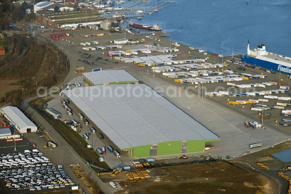 Aerial image Travemünde - Building complex and distribution center on the site of Terminal Skandinavienkai in the district Ivendorf in Travemuende in the state Schleswig-Holstein, Germany