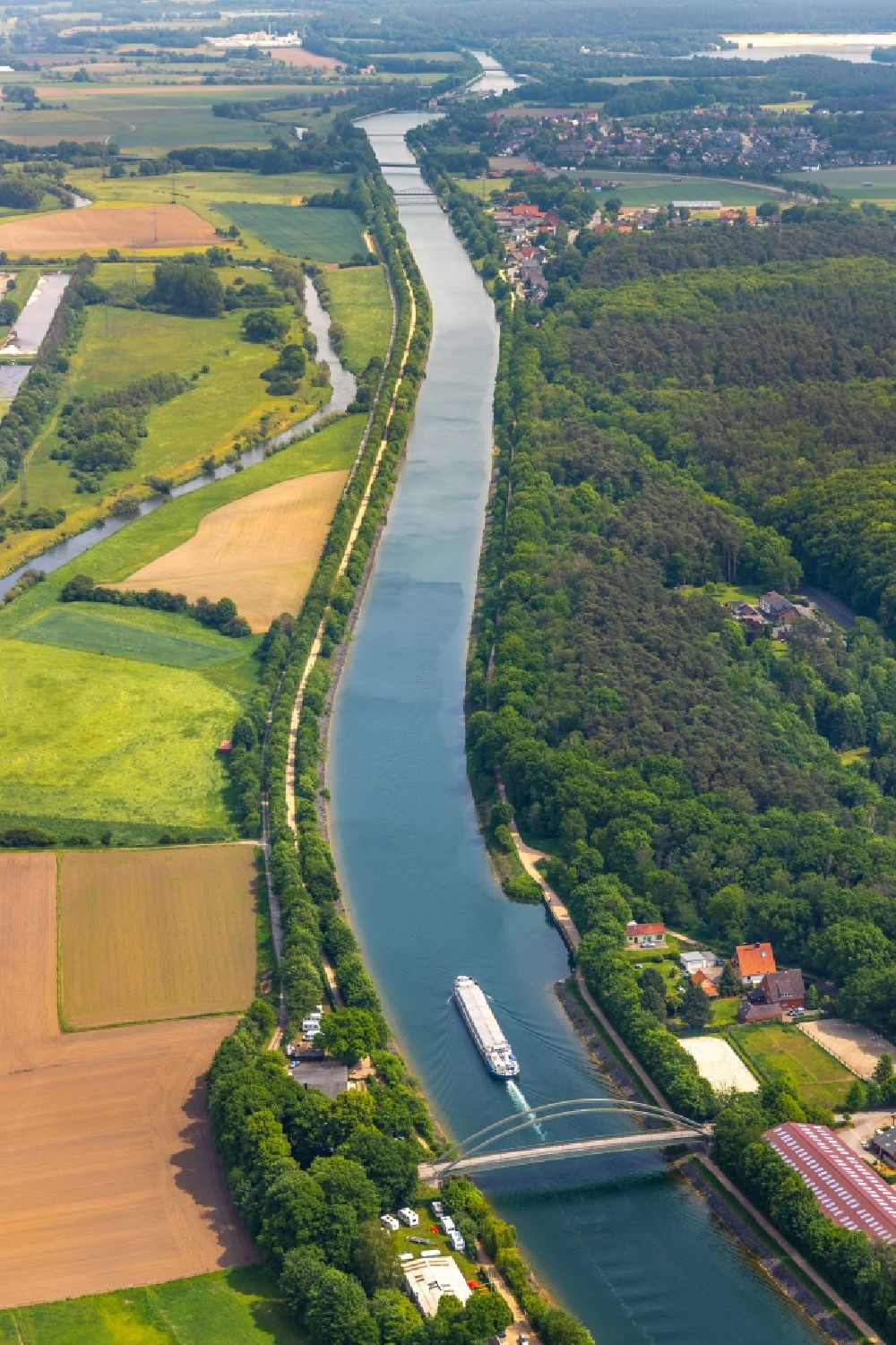 Aerial photograph Haltern am See - Cargo ship and bulk carrier on the river course of the Wesel-Datteln-Kanal in Haltern am See in the state of North Rhine-Westphalia, Germany