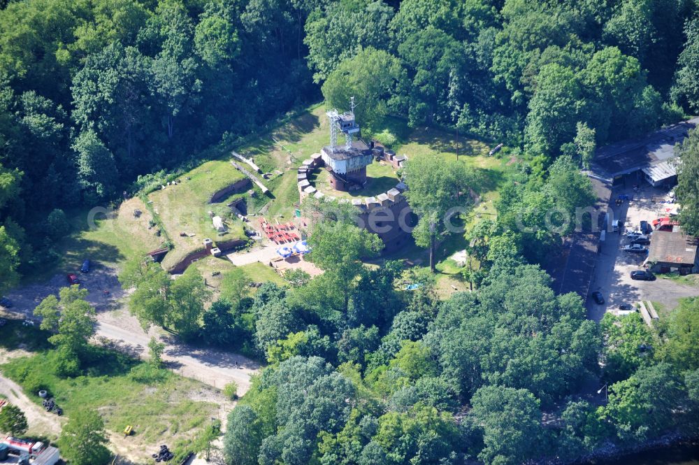 Aerial photograph Swinemünde - Fragments of the fortress Angel Fort - Aniola - Engelsburg on street Jachtowa in Swinemuende in West Pomeranian, Poland