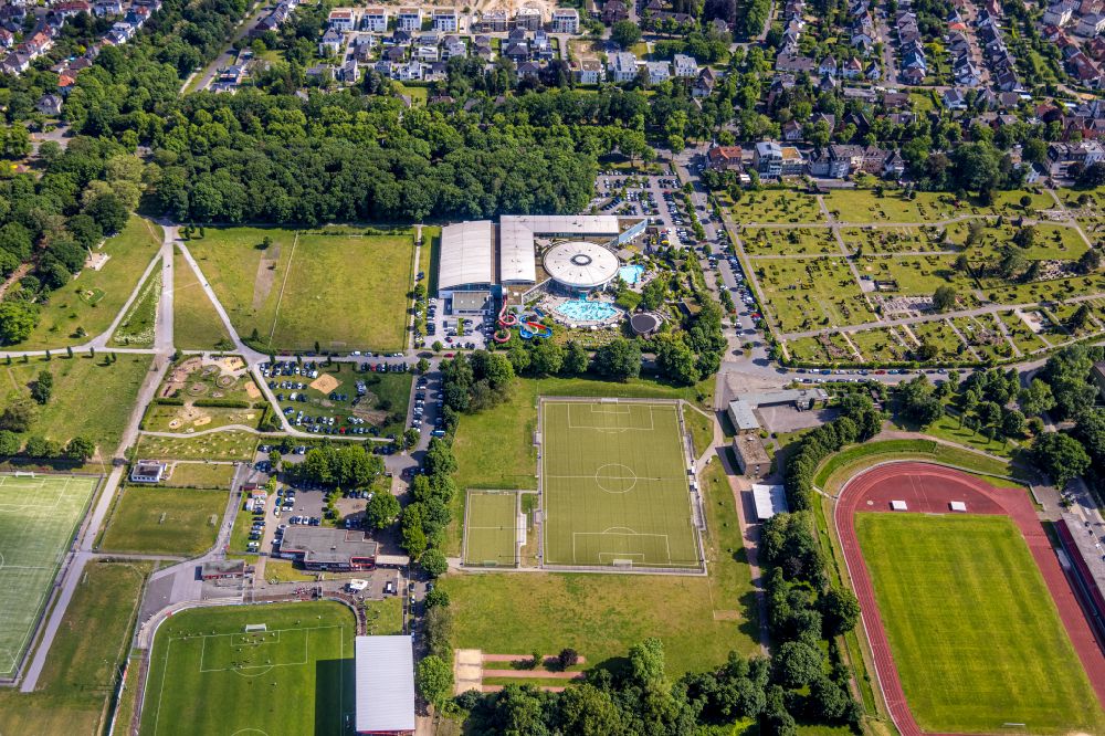 Aerial image Hamm - outdoor pool of the Erlebnistherme Maximare Bad Hamm GmbH on Juergen-Graef-Allee in Hamm in the state North Rhine-Westphalia