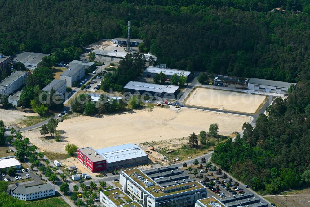 Berlin from the bird's eye view: Open space for the expansion of the production site of the German Institute for Cell and Tissue Replacement gGmbH in the Innovation Park Wuhlheide (IPW) on Koepenicker Strasse in the district Koepenick in Berlin, Germany