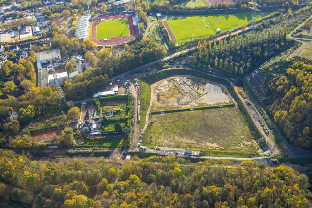 Aerial image Gelsenkirchen - Exposed ground of the water reservoir and retention basin on Hollandstrasse in Gelsenkirchen in the Ruhr area in the state of North Rhine-Westphalia, Germany