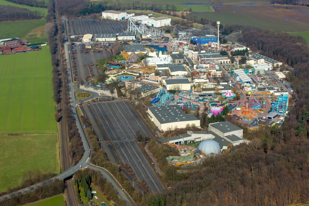 Aerial photograph Kirchhellen - Fun Park Movie Park Germany in Kirchhellen in the state of North Rhine-Westphalia. The movie and film themed fun park is closed for the winter