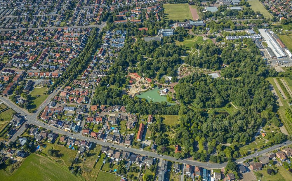 Hamm from above - Leisure Centre - Amusement Park of Maximilianpark Hamm GmbH in Hamm in the state North Rhine-Westphalia, Germany