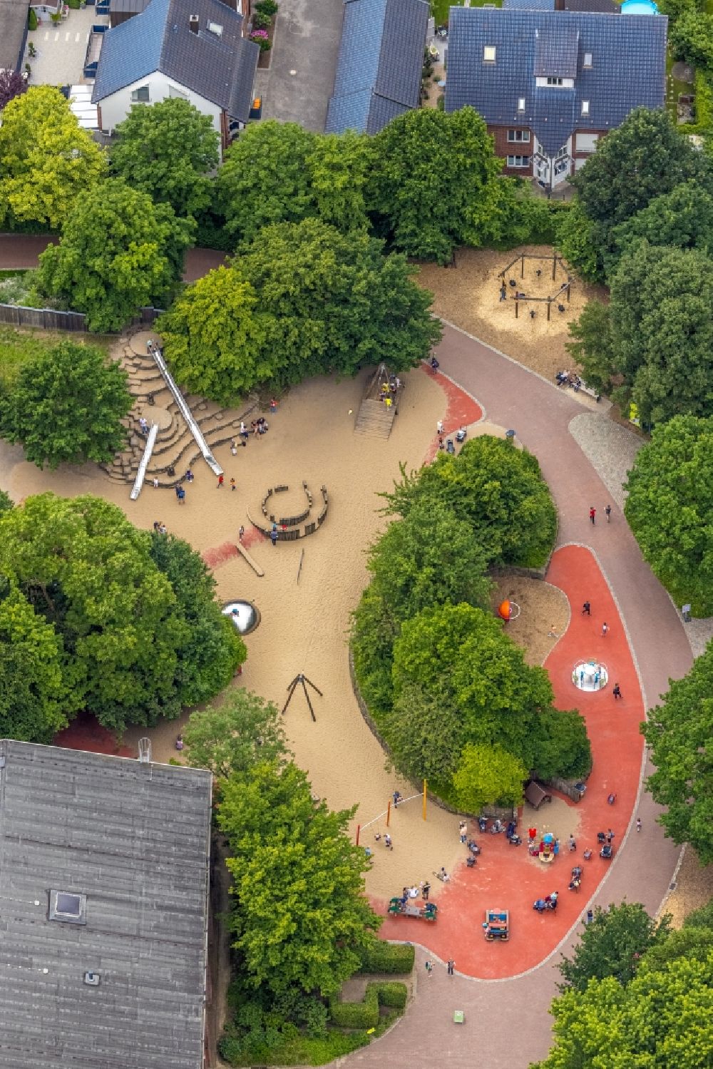 Hamm from the bird's eye view: Leisure Centre - Amusement Park of Maximilianpark Hamm GmbH in the district Werries in Hamm at Ruhrgebiet in the state North Rhine-Westphalia, Germany