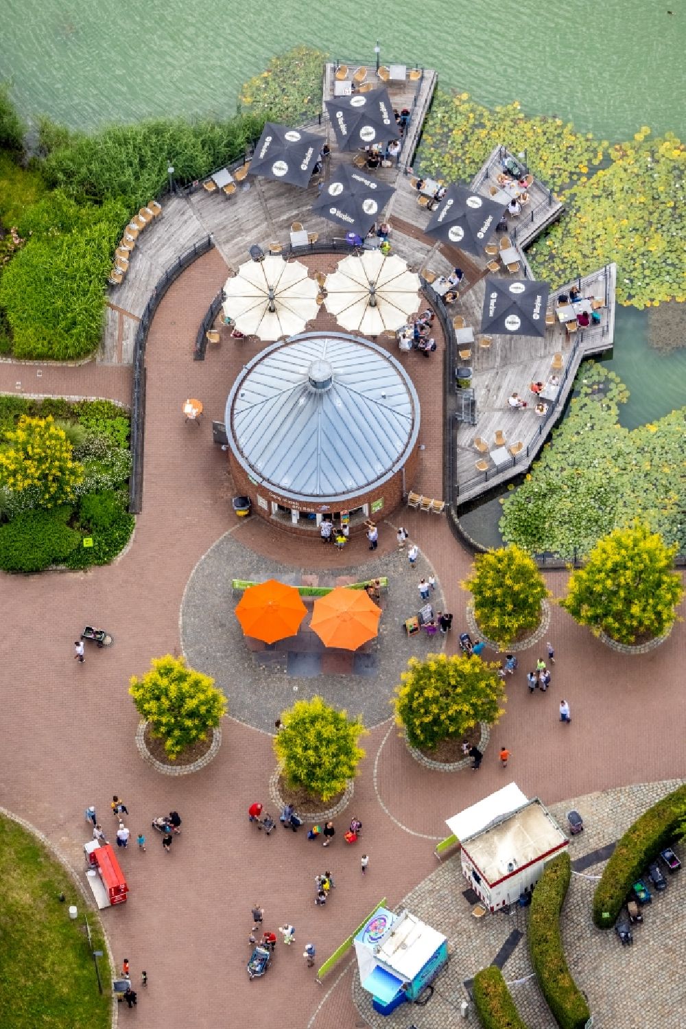 Hamm from the bird's eye view: Leisure Centre - Amusement Park of Maximilianpark Hamm GmbH in the district Werries in Hamm at Ruhrgebiet in the state North Rhine-Westphalia, Germany