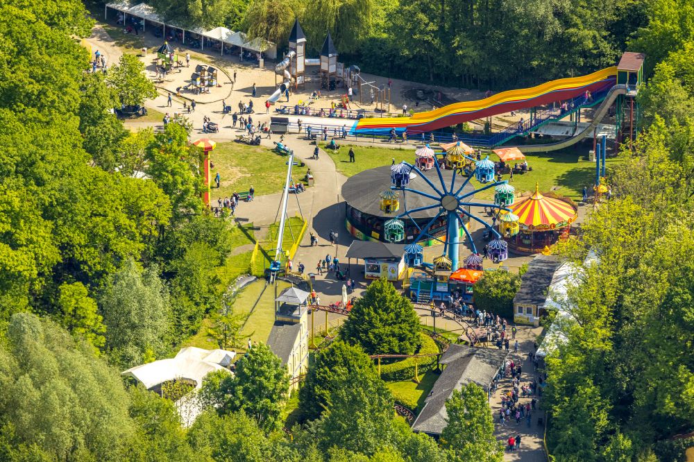 Bottrop from above - Leisure Centre - Amusement Park Movie Park Germany on Warner-Allee in Bottrop at Ruhrgebiet in the state North Rhine-Westphalia, Germany