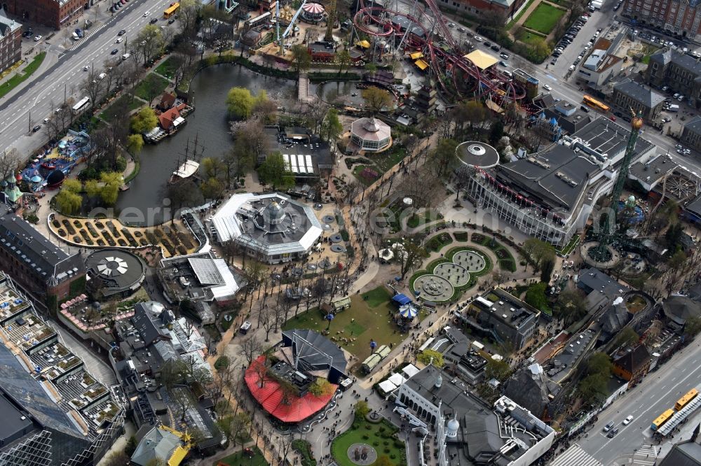 Aerial image Kopenhagen - Leisure Centre - Amusement Park Tivoli on Vesterbrogade in Copenhagen in Region Hovedstaden, Denmark