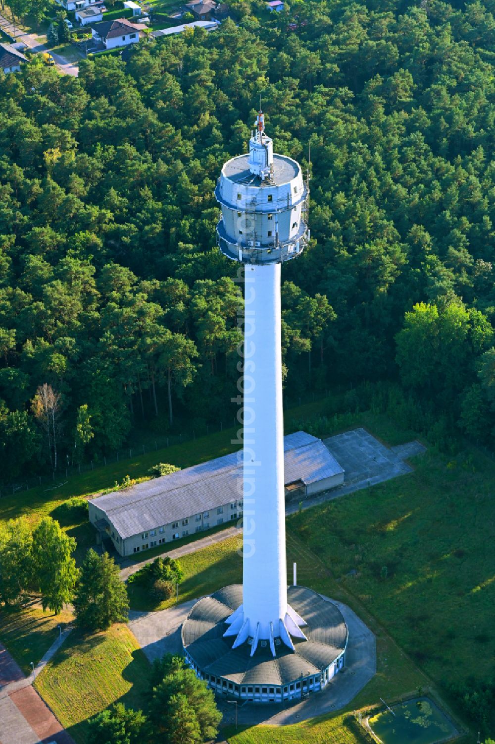 Aerial photograph Blumberg - Funkturm and transmission system as basic network transmitter in Birkholzaue in the state Brandenburg