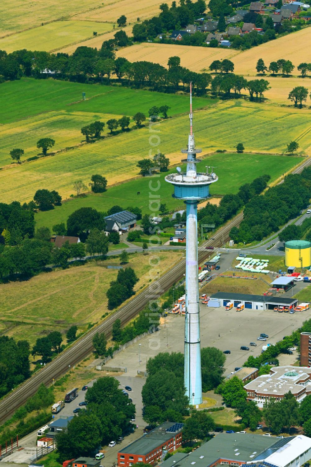 Heide from above - Funkturm and transmission system as basic network transmitter and Fernmeldeturm on street Neuwerkstrasse in Heide in the state Schleswig-Holstein, Germany