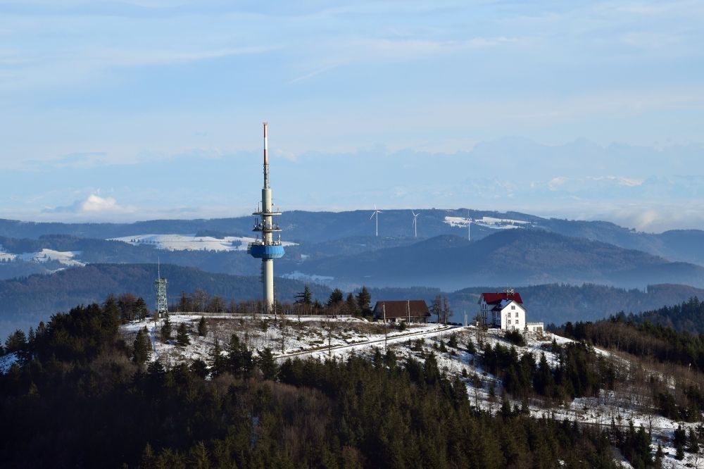 Aerial photograph Schallsingen - Funkturm and transmission system as basic network transmitter Sender Blauen in Schallsingen in the state Baden-Wurttemberg, Germany