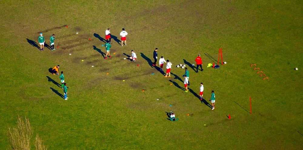 Aerial image Rees - Football players and squad training on a pitch in Rees in the state North Rhine-Westphalia