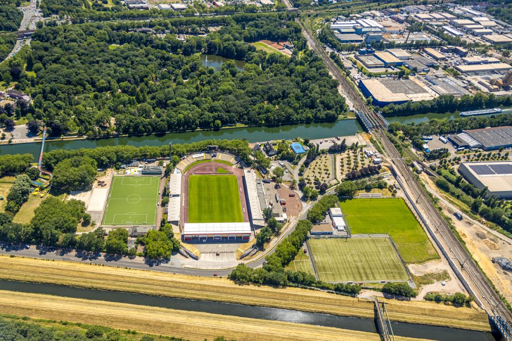 Aerial photograph Oberhausen - Football stadium Stadion Niederrhein on the Lindnerstrasse in Oberhausen in the state of North Rhine-Westphalia, Germany