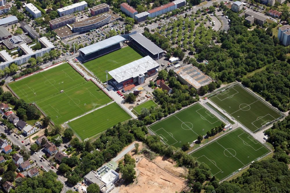 Aerial image Mainz - Football stadium of the football club 1. FSV Mainz 05, called Bruchweg Stadium, in the district Hartenberg-Muenchfeld in Mainz in the state Rhineland-Palatinate, Germany. In front of it are the training areas