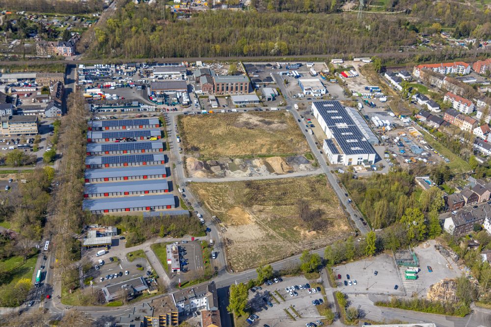 Aerial image Gelsenkirchen - Garages - grounds for automobiles in the district Rotthausen in Gelsenkirchen at Ruhrgebiet in the state North Rhine-Westphalia