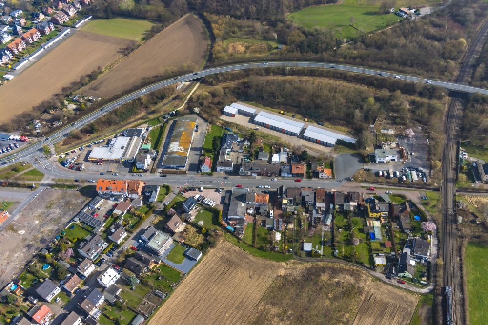 Aerial photograph Hamm - Garages - grounds for automobiles to Rent at Werler street in Hamm in the state North Rhine-Westphalia