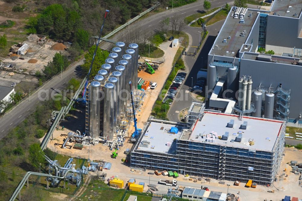 Cottbus from the bird's eye view: Extension construction site for gas conversion and conversion of the power plant systems and exhaust gas towers of the heating power plant in the district Dissenchen in Cottbus in the state Brandenburg, Germany