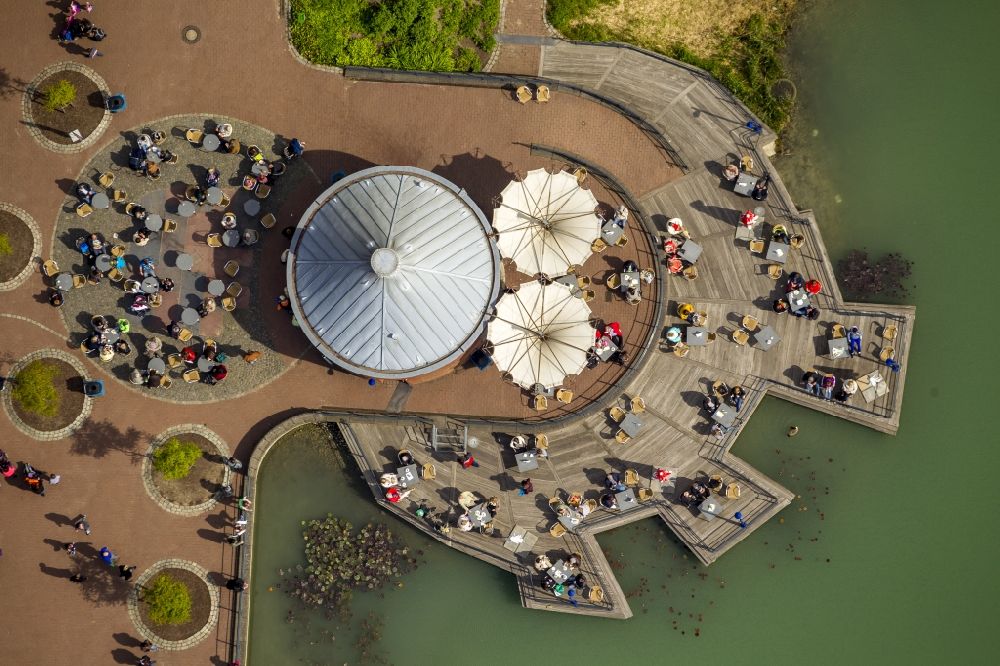 Aerial photograph Hagen - Gastronomy in the open-air restaurant by the pond in the Maxi Park in Hamm in North Rhine-Westphalia