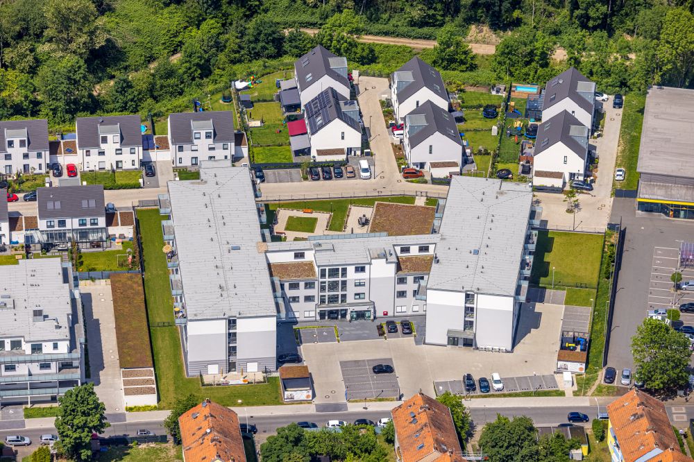 Herne from the bird's eye view: Building the retirement home Juergens Hof in Herne at Ruhrgebiet in the state North Rhine-Westphalia, Germany