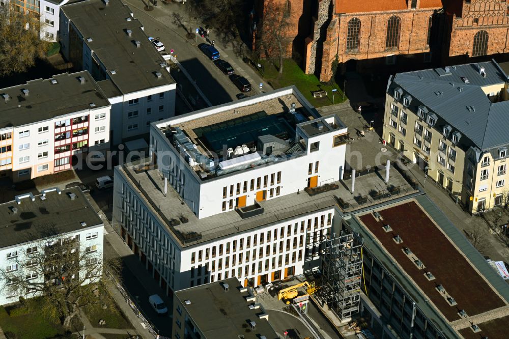 Aerial image Bernau - Town Hall building of the city administration Gruenstrasse corner Buergermeisterstrasse in Bernau in the state Brandenburg, Germany