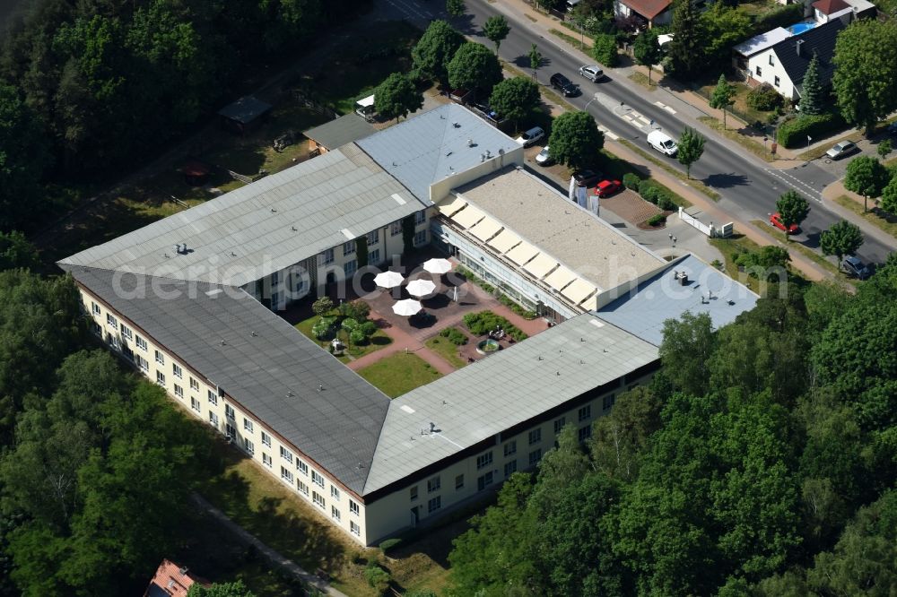 Aerial photograph Hohen Neuendorf - Building the retirement home AMARITA Hohen Neuendorf GmbH in Hohen Neuendorf in the state Brandenburg
