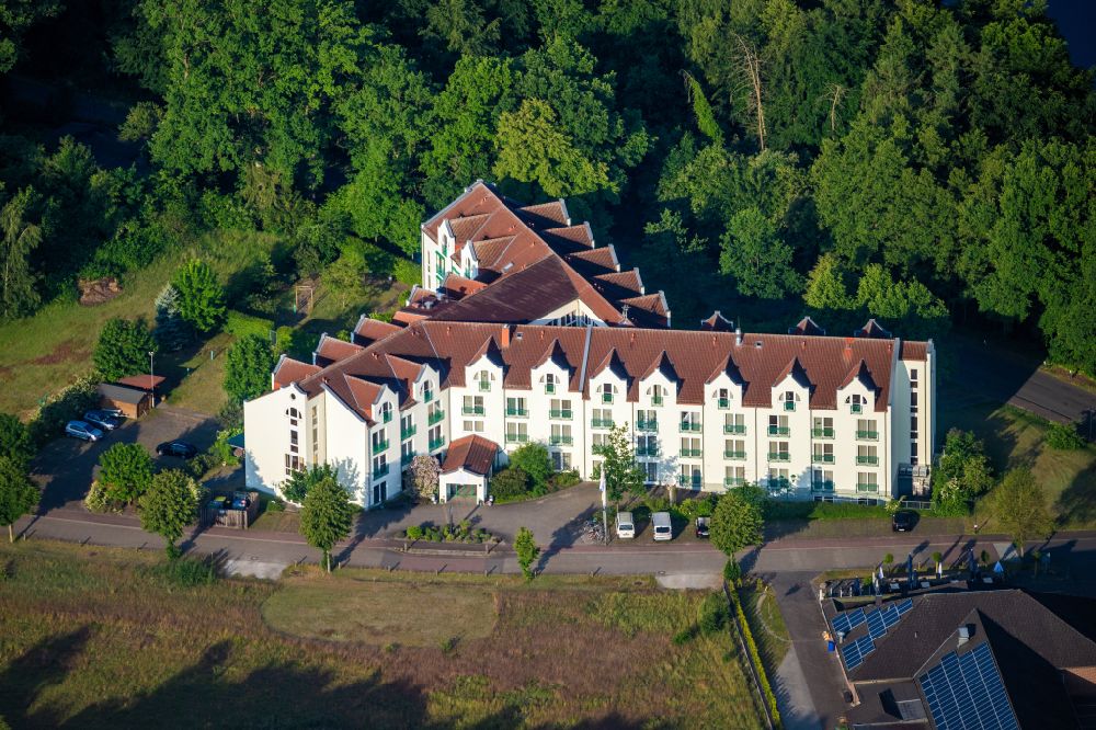 Bad Bodenteich from above - Building the retirement home Helenenhof on street Johann-Schroth-Strasse in the district Unterluess in Bad Bodenteich in the state Lower Saxony, Germany