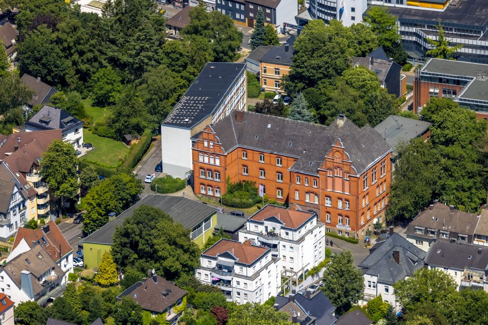 Aerial photograph Gevelsberg - Building of the Arbeiterwohlfahrt Unterbezirk Ennepe-Ruhr on street Neustrasse in the district Heck in Gevelsberg at Ruhrgebiet in the state North Rhine-Westphalia, Germany