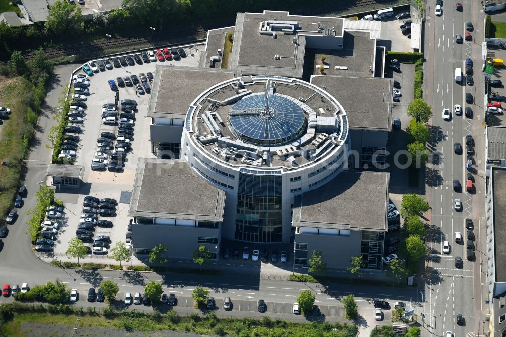Aerial photograph Köln - Car dealership building Mercedes-Benz on Mercedes-Allee in the district Ehrenfeld in Cologne in the state North Rhine-Westphalia, Germany