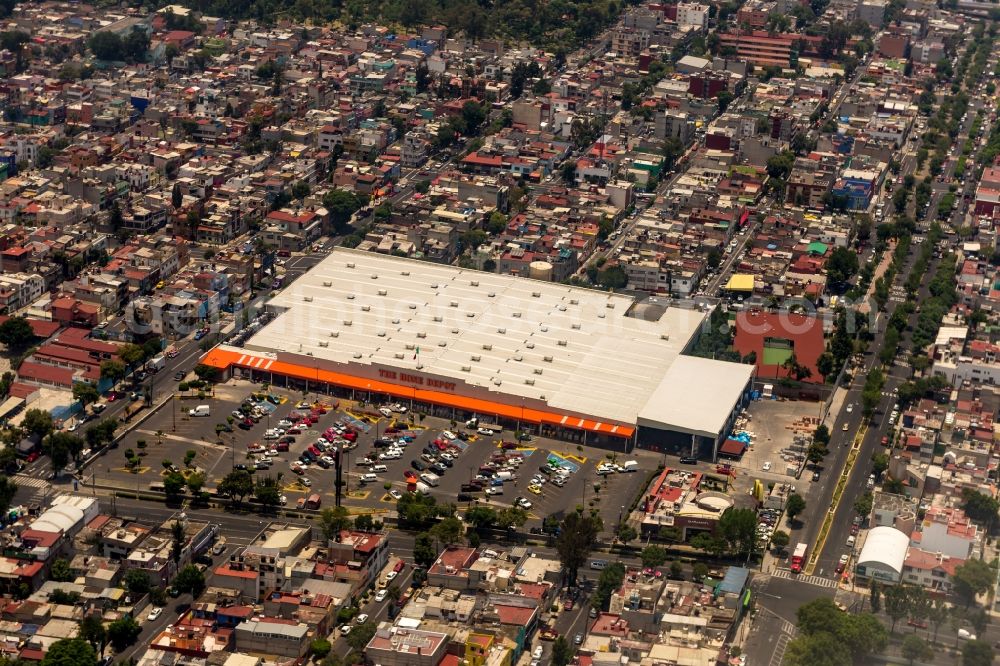Ciudad de Mexico from the bird's eye view: Building of the construction market The Home Depot in Ciudad de Mexico in Mexico