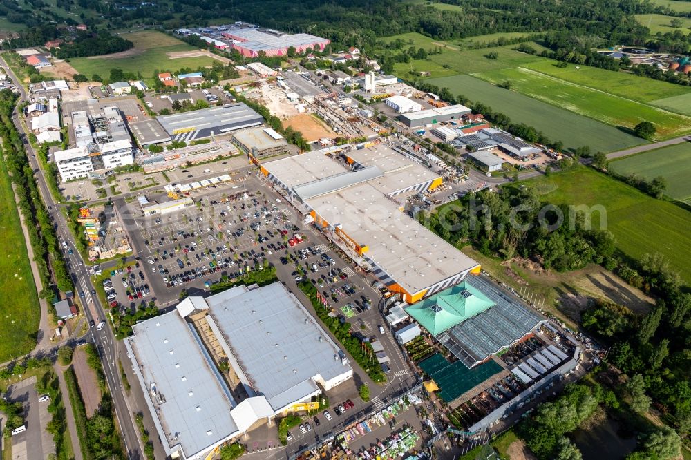 Bornheim from the bird's eye view: Building of the construction market HORNBACH Bornheim in the district Industriegebiet Bornheim in Bornheim in the state Rhineland-Palatinate, Germany