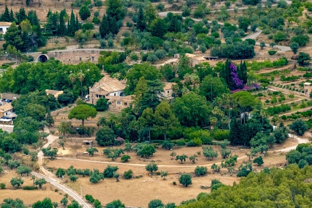 Aerial photograph Bunyola - Building the visitor center of Gaerten von Alfabia Jardins d'Alfabia on Carretera Palma-SA?ller along the Ma-11 in Bunyola in Balearic island of Mallorca, Spain