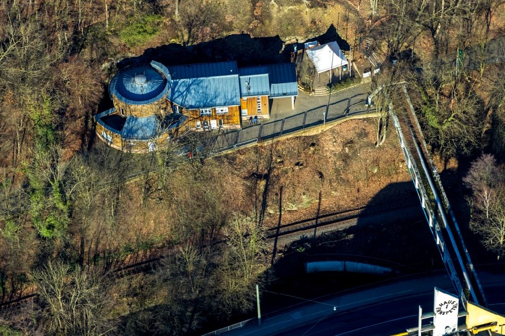 Aerial photograph Ennepetal - Building the visitor center Nationales Naturmonument Kluterthoehle with entrance at Hoehlenstrasse in Ennepetal in the state North Rhine-Westphalia, Germany