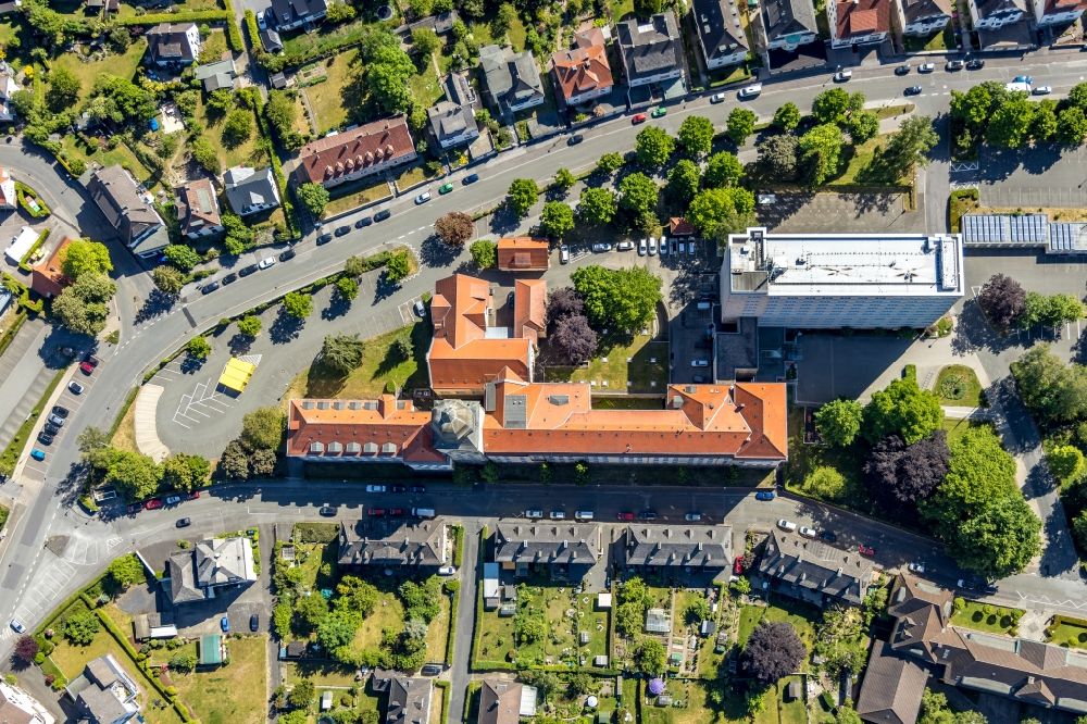 Arnsberg from the bird's eye view: District government building and presidium on seibertzstrasse in arnsberg in the state north rhine-westphalia, germany