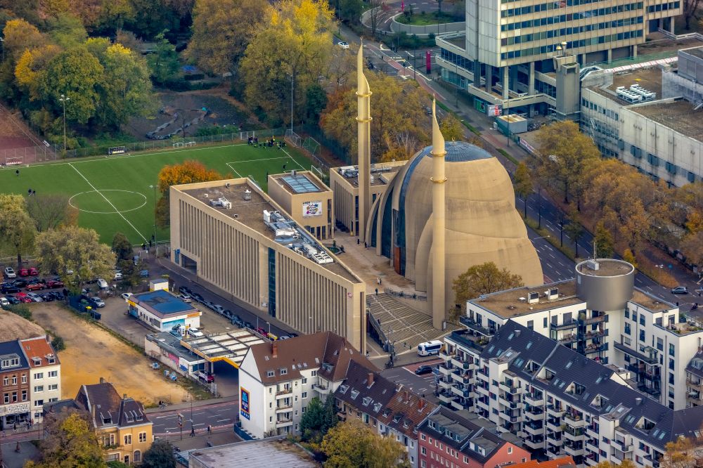 Aerial image Köln - Mosque of the DITIB central mosque on Fuchsstrasse in the district Ehrenfeld in Cologne in the state North Rhine-Westphalia, Germany