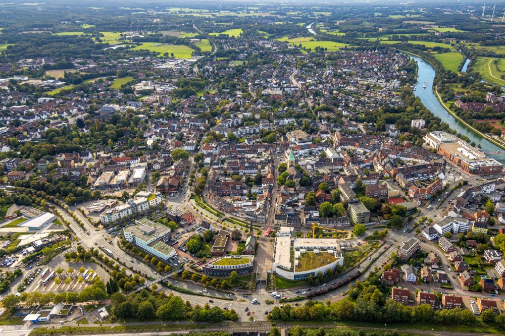 Aerial photograph Dorsten - Building of Mercaden Dorsten Westwall shopping center in Dorsten, North Rhine-Westphalia