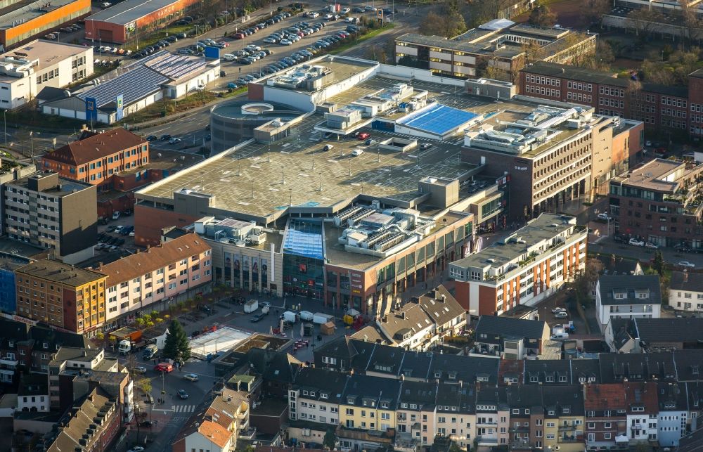 Dinslaken from above - Building of the shopping center Neutor Galerie on Saarstrasse in Dinslaken in the state North Rhine-Westphalia