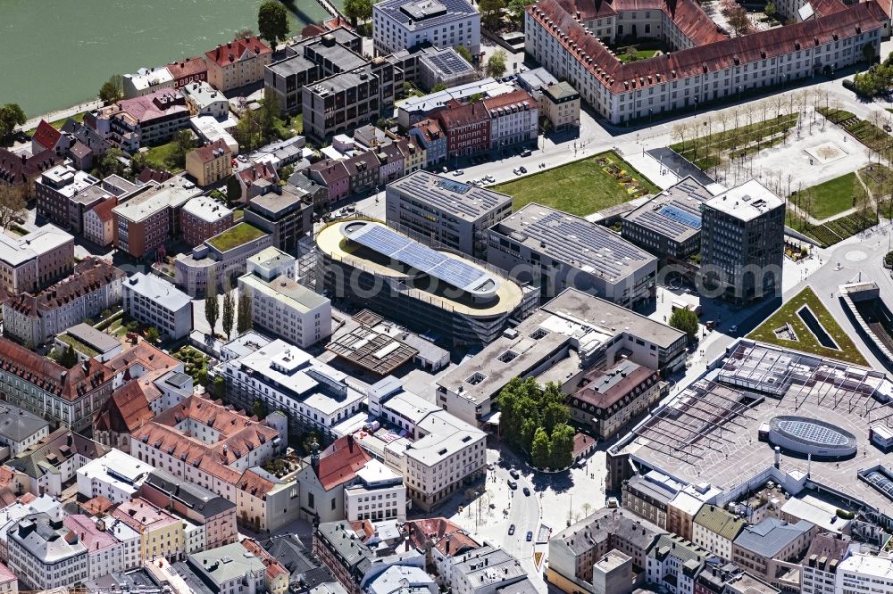 Aerial photograph Passau - Building of the shopping center Stadtgalerie Passau on Bahnhofstrasse in Passau in the state Bavaria, Germany