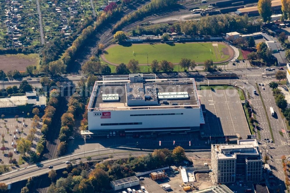 Karlsruhe from the bird's eye view: Building of the store - furniture market XXL Lutz, MANN Management GmbH in the district Rintheim in Karlsruhe in the state Baden-Wuerttemberg, Germany