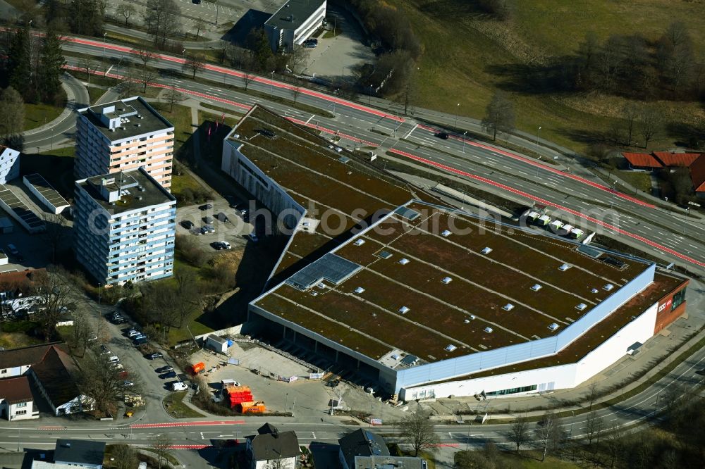 Aerial photograph Kempten (Allgäu) - Building of the furniture stores Moemax Moebelhaus Kempten and XXXLutz Kempten on Bahnhofstrasse in Kempten (Allgaeu) in the state Bavaria, Germany
