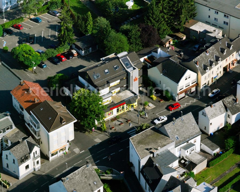Elz from the bird's eye view: Banking administration building of the financial services company Sparkasse on the Rathausstrasse in Elz in the state Hesse, Germany