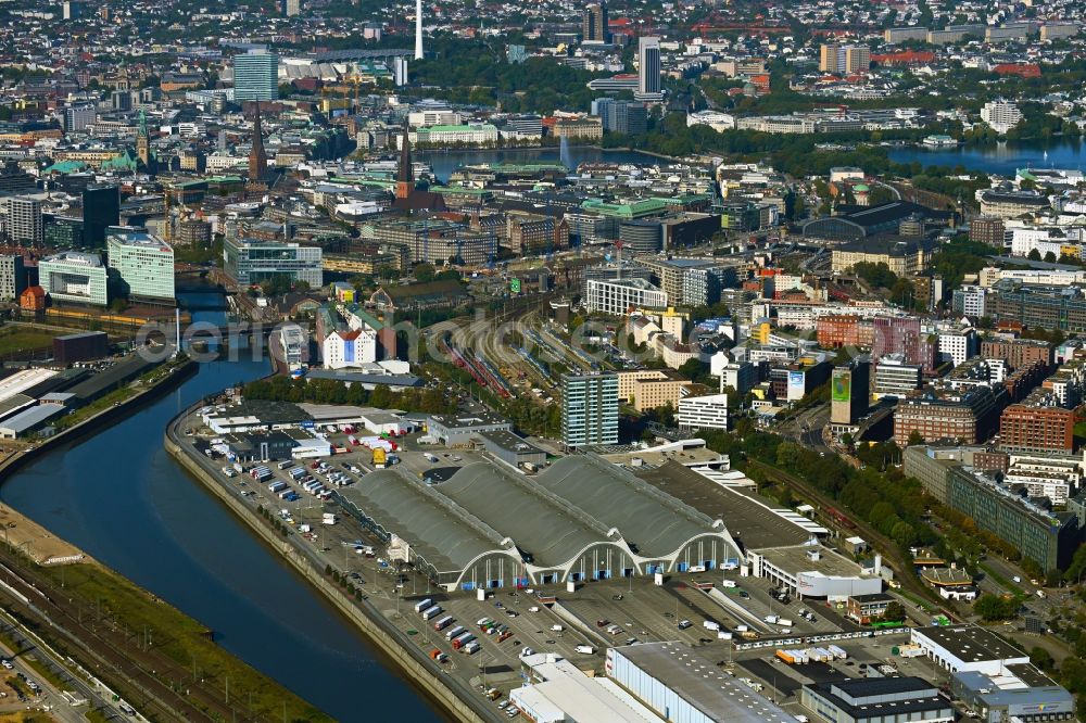Hamburg from above - Building of the wholesale center fuer Blumen , Obst and Gemuese in the district Hammerbrook in Hamburg, Germany
