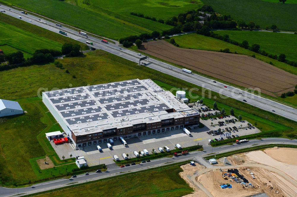 Aerial photograph Neumünster - Building of the wholesale center of Henry Kruse GmbH & Co. KG on Neuenbrook in Neumuenster in the state Schleswig-Holstein, Germany